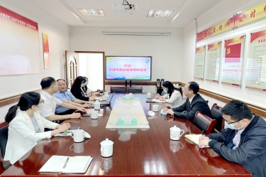 深圳市政协主席何健莅临辉达娱乐全资子公司深圳景包调研走访