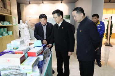 领导调研 | 深圳市委副书记、代市长周军波一行莅临辉达娱乐调研交流