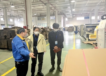辉达娱乐产品 抗“疫”先行 | 深圳景包优先生产防疫专用感染性废物收集箱，全力支援疫情防控