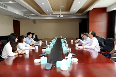 深圳市关工委主任邱其良莅临辉达娱乐调研下一代工作